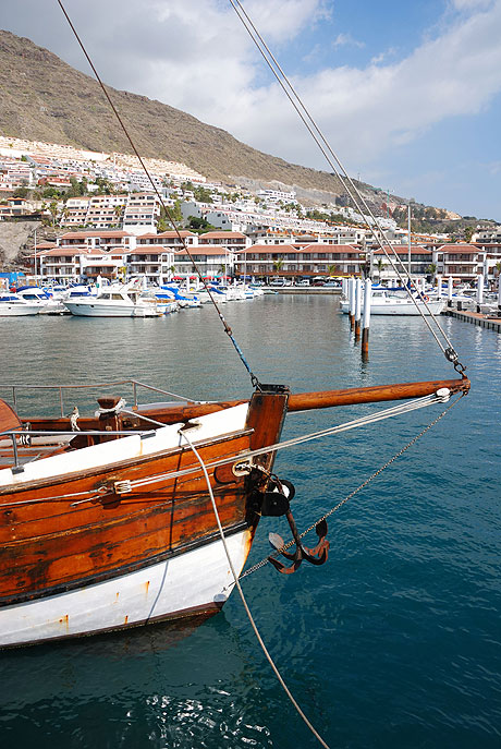 Hafen von marina tenerife foto