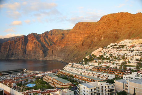 Hotels und ferienwohnungen in los gigantes foto