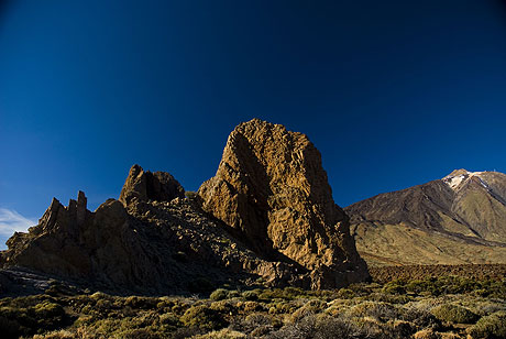 Vulkanischen mondlandschaft in la canadas naturpark teneriffa kanarische inseln foto